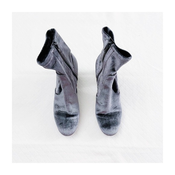 Ivanka Trump Faux Suede Zip Up Booties sz6 Grey - Picture 1 of 8